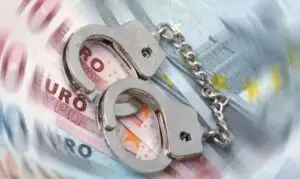 Mită colosală primită de un poliţist! Ce a făcut pentru un milion de euro