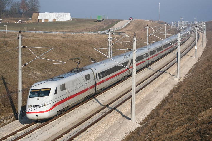 Primele trenuri către Viena! Sunt disponibile doar 300 de locuri