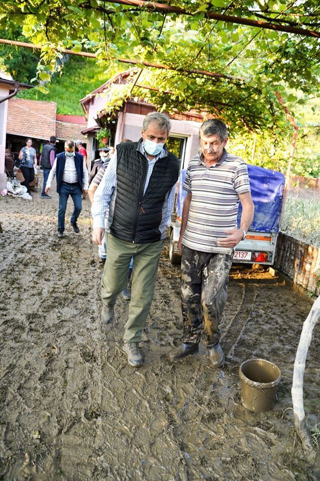 Marcel Vela, prima reacție după inundaţiile din Valea Jiului: Proiectele pentru amenajarea hidrografică a zonei au fost neglijate ani de zile