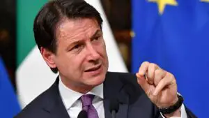 Coronavirus în Italia. Premierul Conte cere populaţiei să limiteze călătoriile inutile