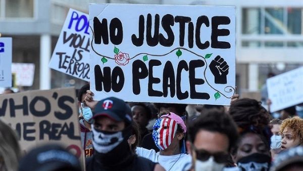Arestare surpriză în SUA! Protestele iau amploare în oraşele americane. Măsuri speciale la Casa Albă (VIDEO)
