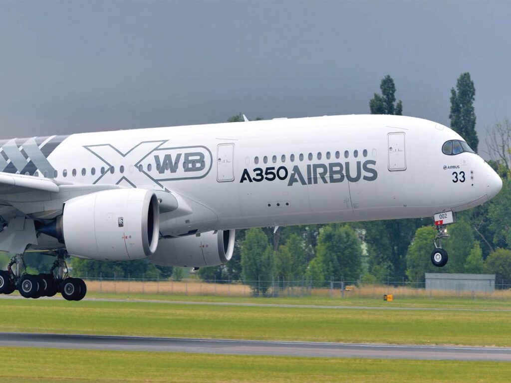 Airbus va reduce producția modelului de vârf A350 din cauza pierderilor mari
