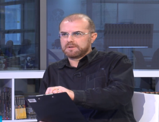 EVZ TV are o nouă emisiune! Jurnalistul Dan Marinescu va pune “Întrebări esenţiale”. Primul invitat, un fost premier al României