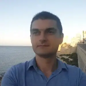 Ce înseamnă să îi iei cuiva cu 4000 de lei salariu alte câteva sute de lei?