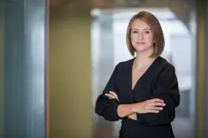 Munca de la birou devine munca de oriunde în lume, o tendință cu consecințe fiscale