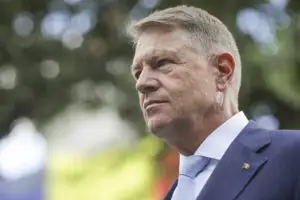 Această taxă se reduce drastic! Klaus Iohannis a semnat decretul de promulgare a legii