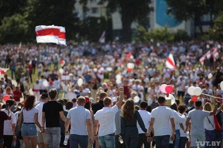 Tensiunile cresc în Belarus: tot mai mulţi membri ai Opoziţiei, reţinuţi de bărbaţi mascaţi