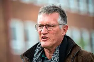 Andres Tegnell, epidemiologul șef al Suediei, a fost criticat până acum însă tot mai mulți îi dau azi dreptate