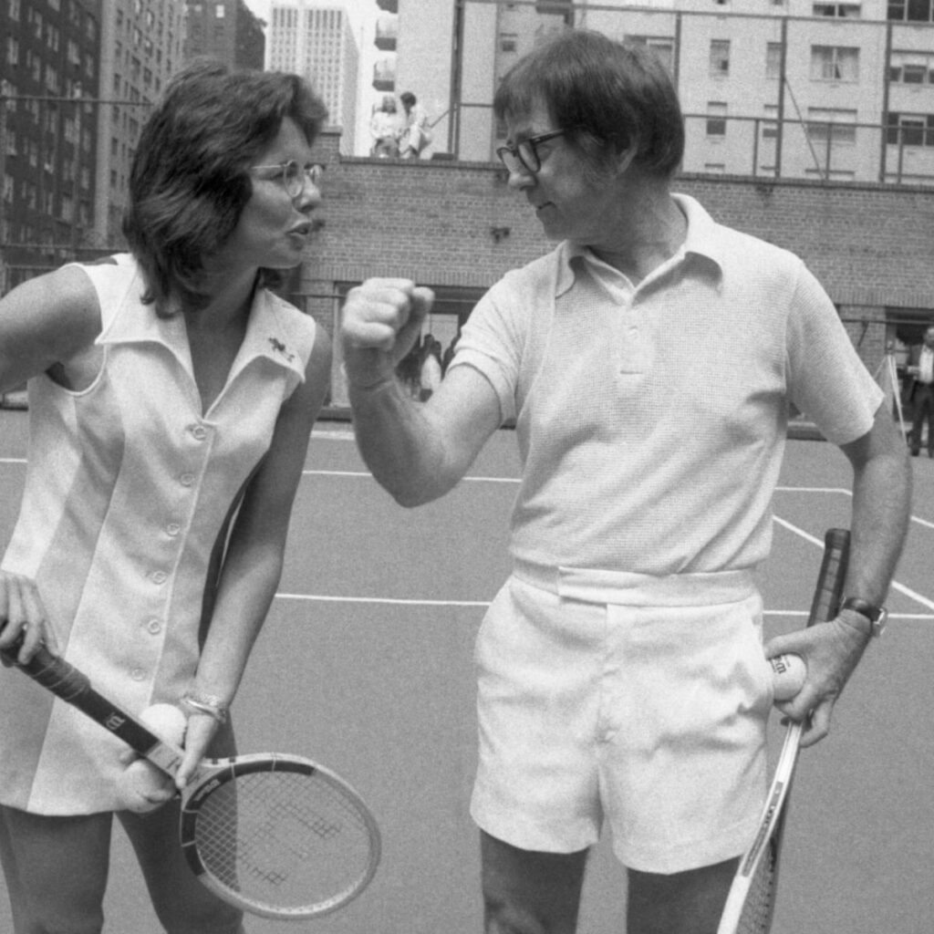 Billie Jean King îi dă o lecție tenismenului care susținea superioritatea bărbaților