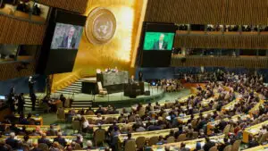 Macron: Fundaţiile ONU se erodează, organizaţia e lovită violent chiar de cei care au construit-o