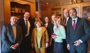 Diplomați UE, pavăză pentru o scriitoare din Belarus. Au stat de gardă în locuința acesteia