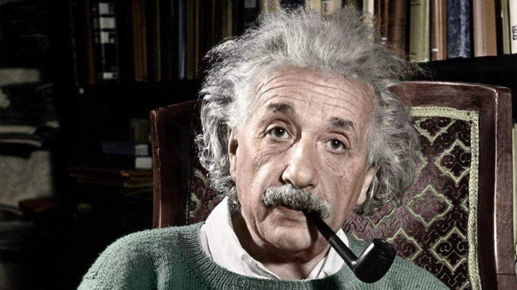 Rușii îl instigă pe Einstein împotriva României