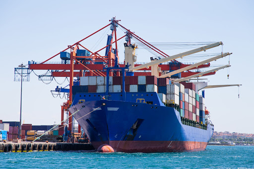 Transportul portuar maritim a scăzut cu peste 4 procente în primul semestru al anului
