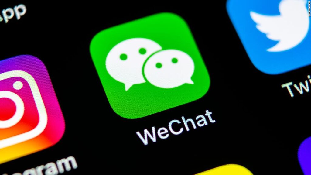 California se opune lui Trump: O judecătoare suspendă decizia acestuia privind aplicația WeChat