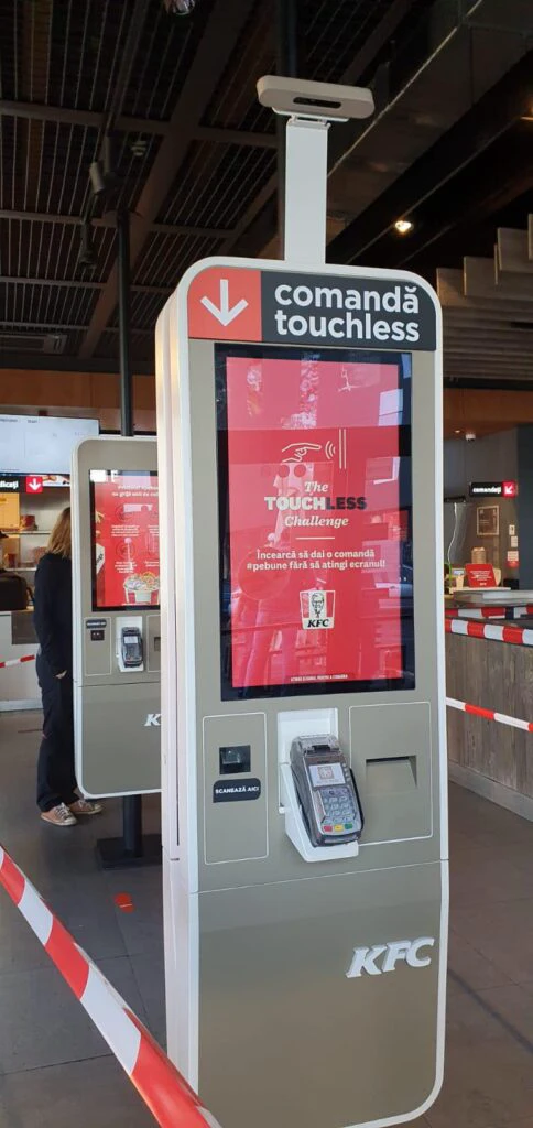 În premieră globală, KFC România introduce un nou sistem touchless de comandă