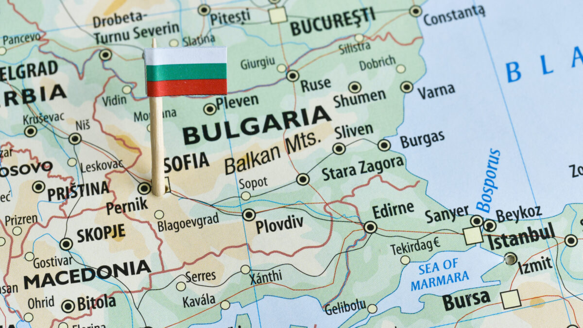 Noile măsuri contra pandemiei din Bulgaria închid școlile și nu restaurantele