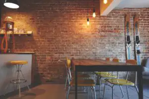 Anunț pentru clienții IKEA! Pot aduce mobila folosită înapoi. Ce vor primi în schimb