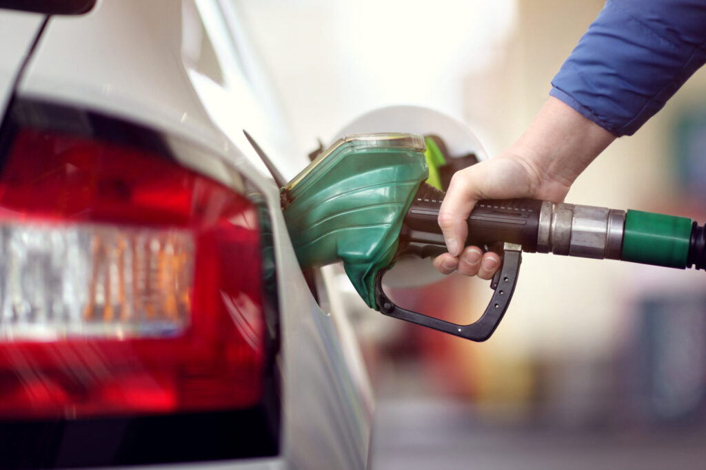 Prețul carburanților, vineri, 7 aprilie. Cât costă benzina și motorina în țară