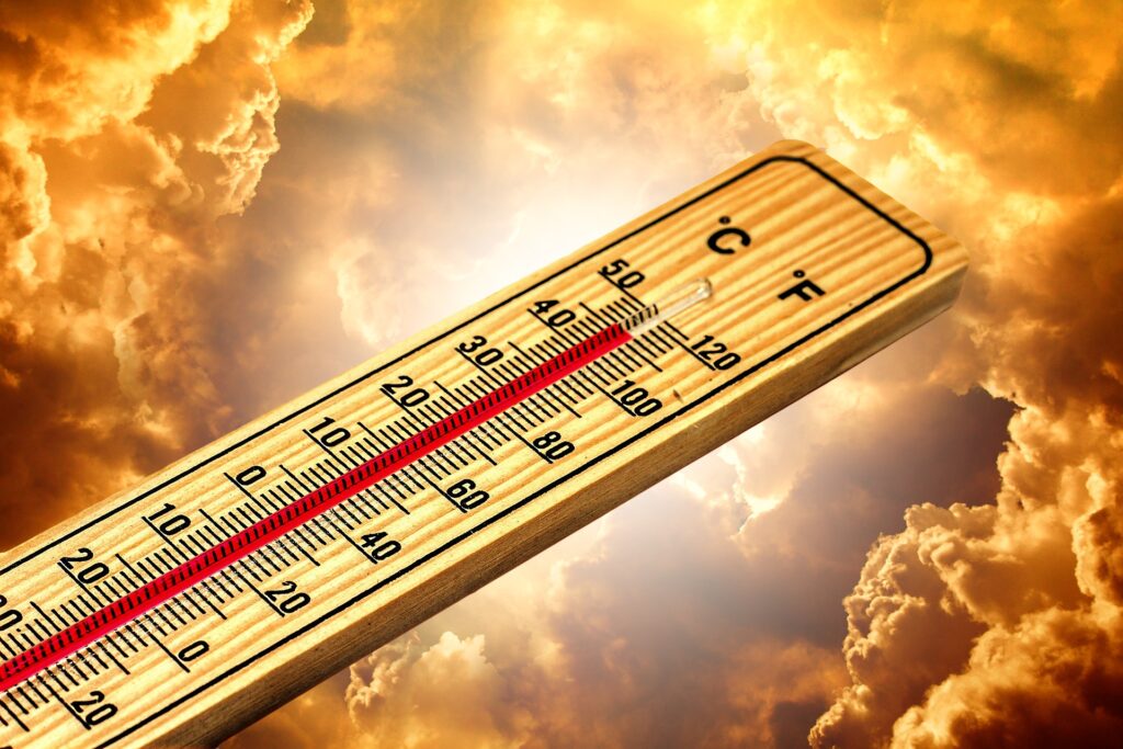 Vremea se schimbă radical în România. Temperaturi record la final de martie. Prognoza meteo ANM