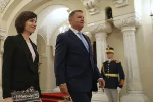 Ajutor umanitar pentru Republica Moldova! România trimite la Chişinău zeci de mii de doze AstraZeneca