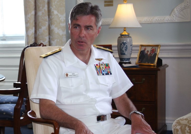 Întâlnire la nivel înalt la Bucureşti. Secretarul Forţelor Navale ale SUA vizitează mai multe obiective din România
