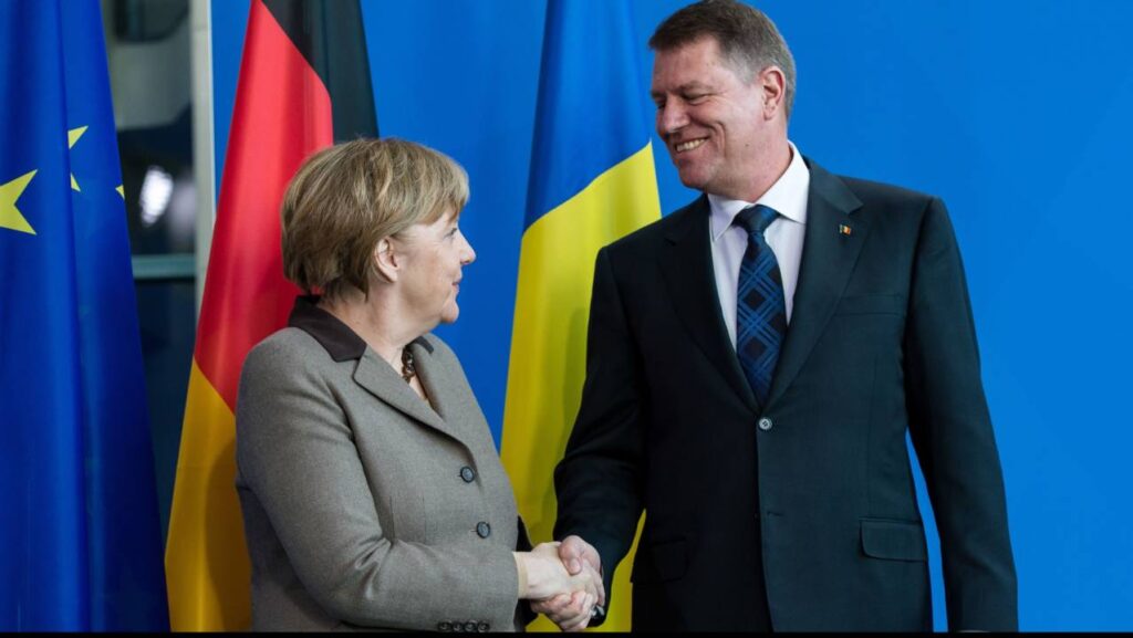 Klaus Iohannis a purtat o discuție telefonică cu Angela Merkel. Tema principală, evoluția pandemiei de coronavirus