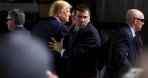 Probleme la Casa Albă. Circa 130 de membri ai Secret Service s-au infectat cu COVID în timpul campaniei lui Trump