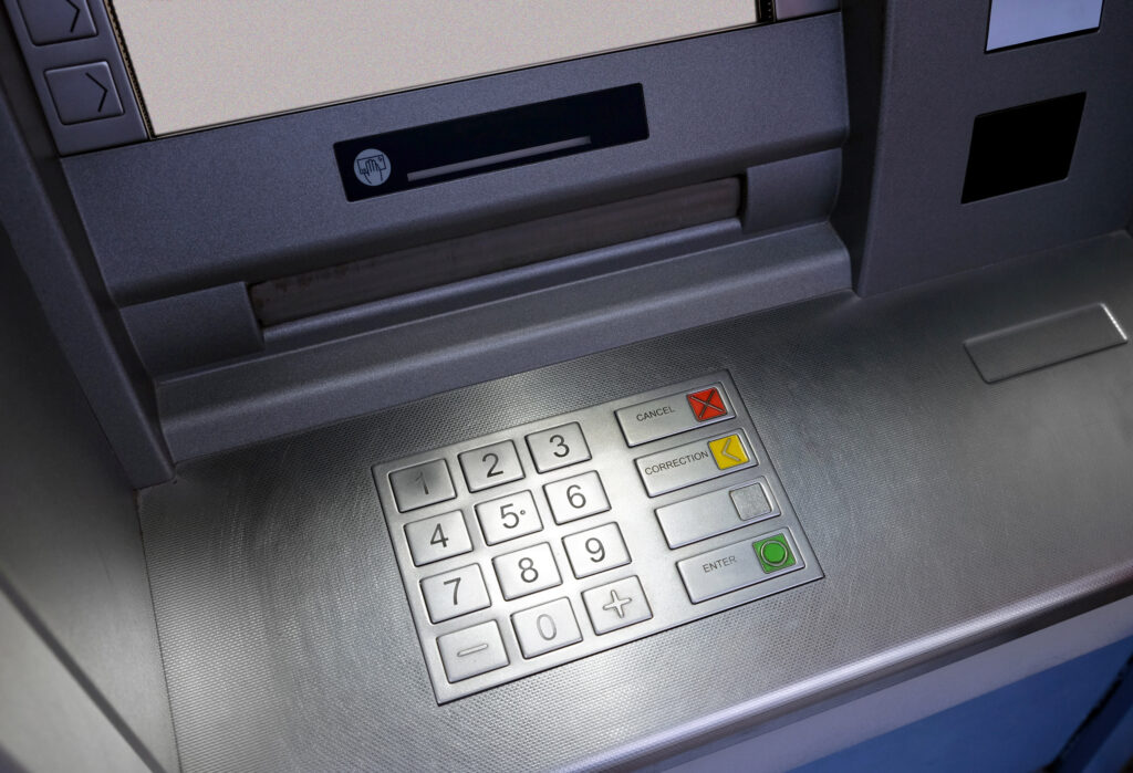 Vestea momentului despre bancomatele din România! Raed Arafat a făcut anunțul: Nu ești sigur dacă ATM-urile vor…