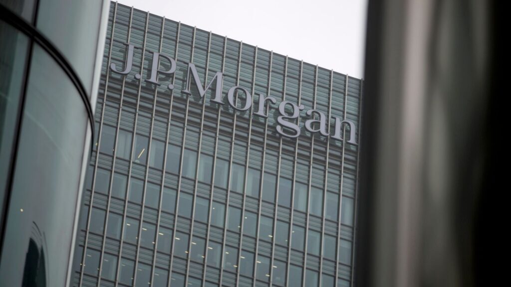 Oportunități în plină pandemie: JPMorgan, venituri record din metale prețioase