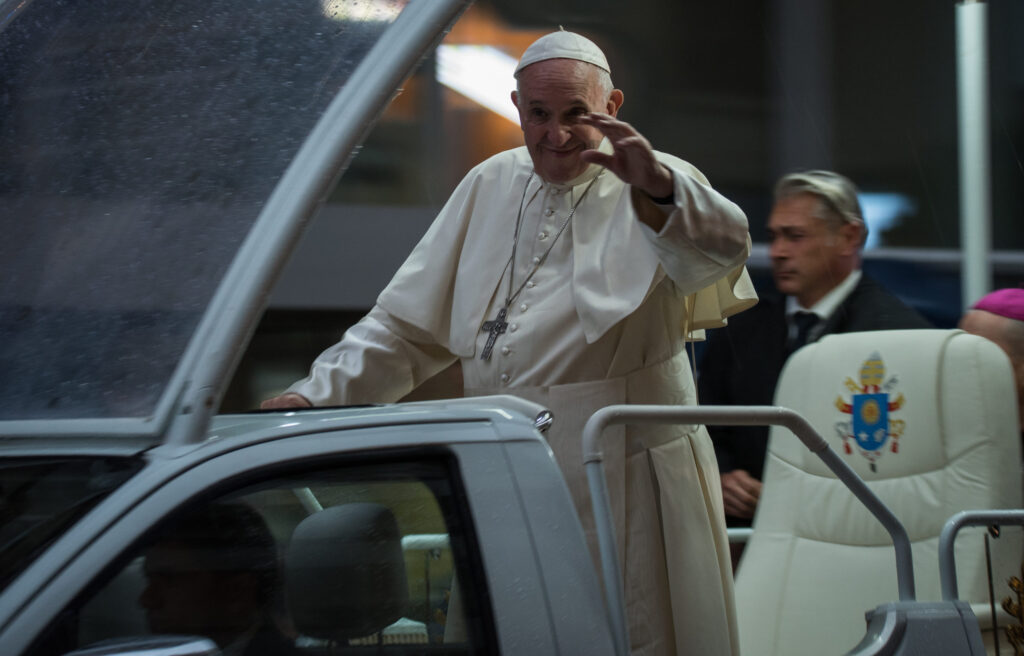 Actualul sistem mondial este nesustenabil, transmite Papa Francisc. Suveranul Pontif cere o nouă narațiune economică