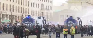 Proteste la Berlin împotriva măsurilor contra COVID-19