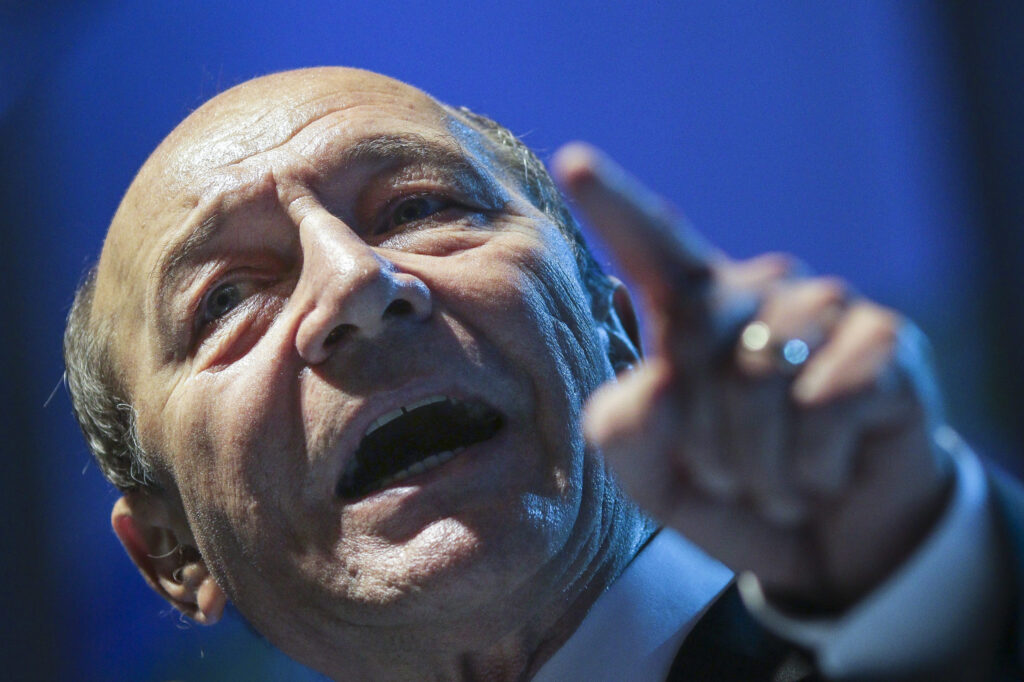 Traian Băsescu, anunț șoc după externare! Decizie bombă luată de fostul președinte