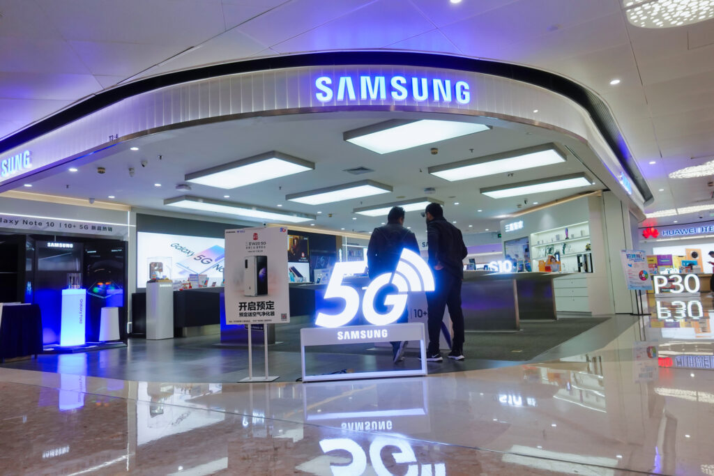 Samsung ar putea să înlocuiască Huawei în calitate de furnizor pentru reţelele 5G din Europa