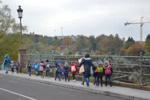 Cum își menține Luxemburg școlile deschise? O continuitate deloc firească