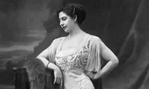 Toc înalt și minte brici, așa era caracterizată Mata Hari a României