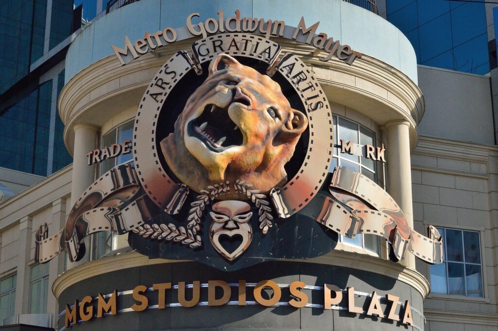 MGM ar putea să vândă studioul de producție cinematografică și de televiziune