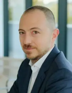 Studiu Deloitte: Rolurile a un sfert dintre angajați s-au schimbat după implementarea tehnologiilor de automatizare