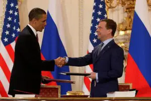 Tratatul nuclear New START ar putea fi prelungit. Ce prevede acest acord între SUA şi Rusia