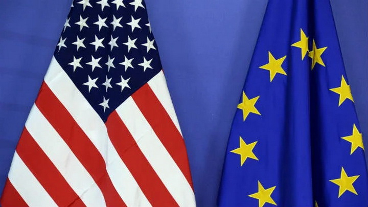 The Financial Times: Europa nu e imună la sminteala politică a Americii