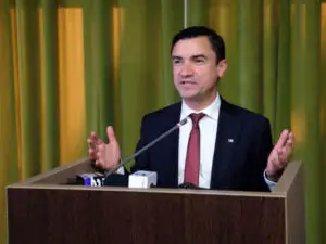 Primarul Iașiului dorește redeschiderea școlilor: Trebuie să înceapă pe 8 februarie