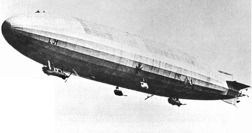 Dezastrul făcut de un Zeppelin la Paris
