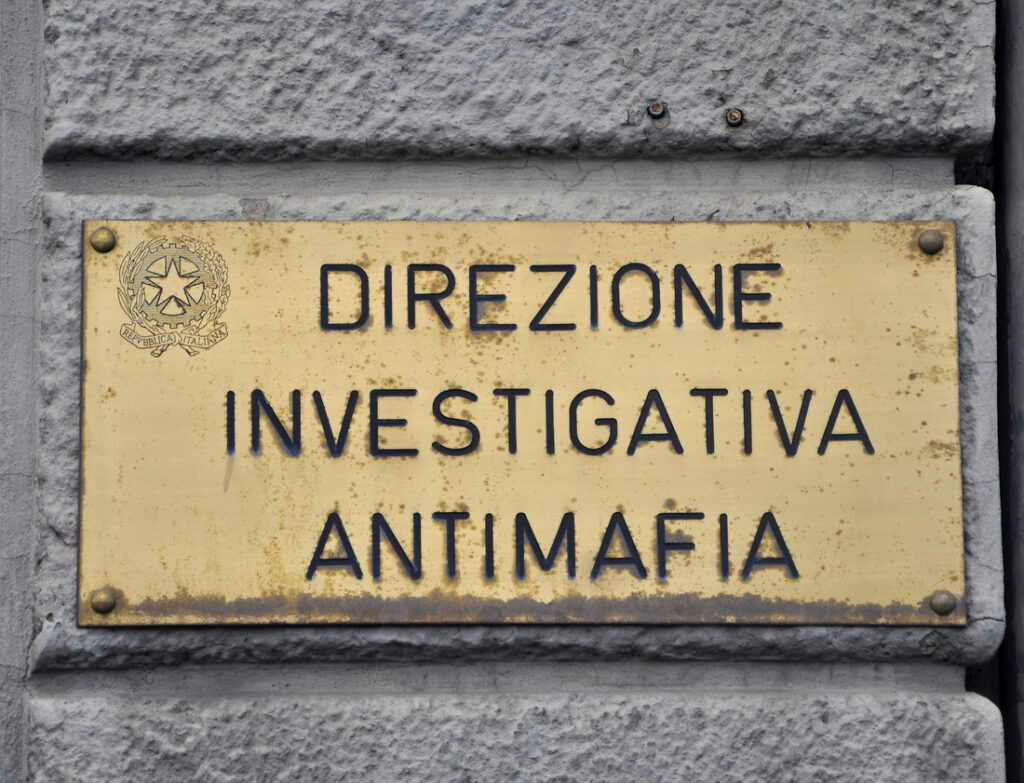 Mafia italiană profită de COVID-19. Spălarea de bani şi corupţia, fenomene în creştere