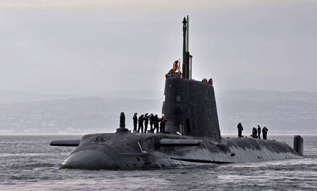 Submarinele americane sunt OK, dar britanicele Astute le dau clasă