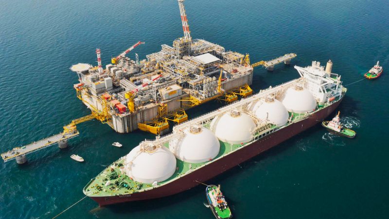 Combustibilul viitorului? Shell: Cererea pentru LNG va exploda în următorii ani