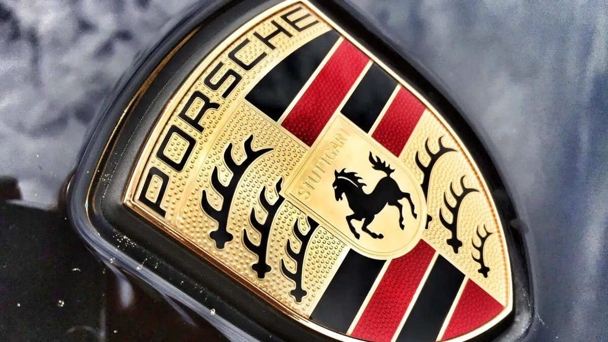 Investiţie Porsche. Compania deține acum 24% din acțiunile producătorului de mașini electrice Rimac