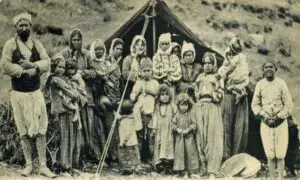 De la Esmeralda din Cocoșatul de la Notre Dame la adevărata istorie a romilor