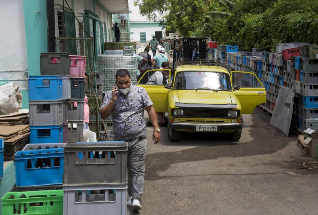 Guvernul cubanez aprobă extinderea afacerilor private