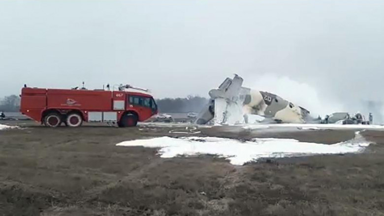 Tragedie aeriană! Un avion s-a prăbușit duminică seară. Patru persoane au decedat pe loc VIDEO