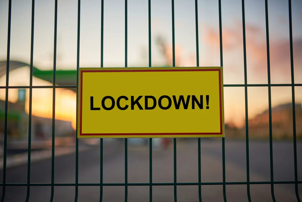 Lockdown-urile din timpul pandemiei ne-au distorsionat sensul timpului. Efectele lor continuă și azi asupra noastră – studiu