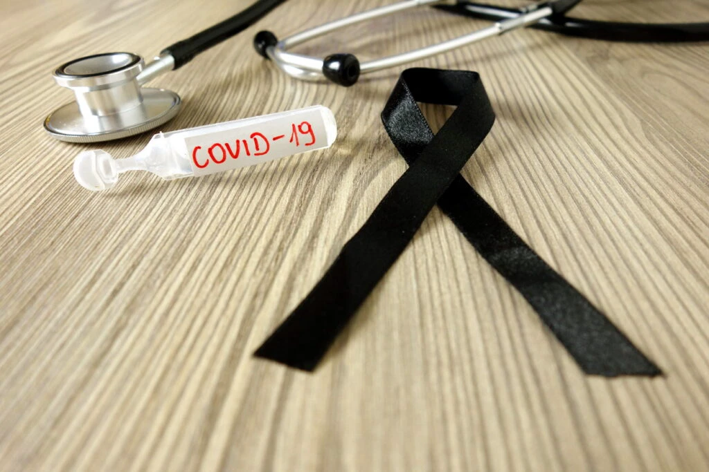 Colaps total din cauza COVID! Țara în care noul coronavirus mătură totul în cale